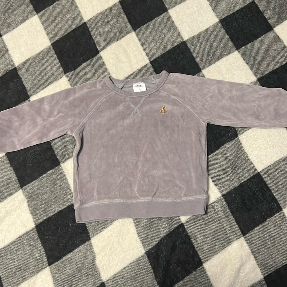 Gap Crewneck light Sweatshirt size 3